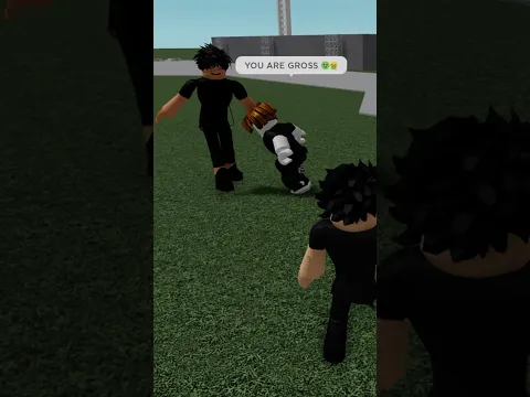 SLENDER OR BACON? 👇😱 #shorts #roblox