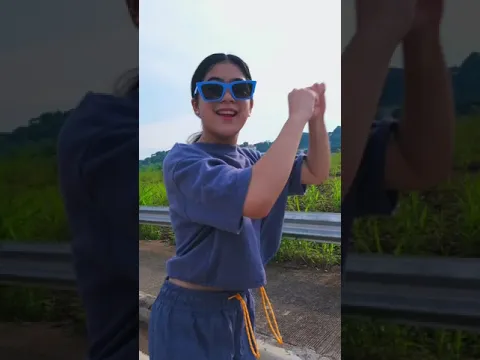 Siblings Physically fit Dance! Move it! #shorts