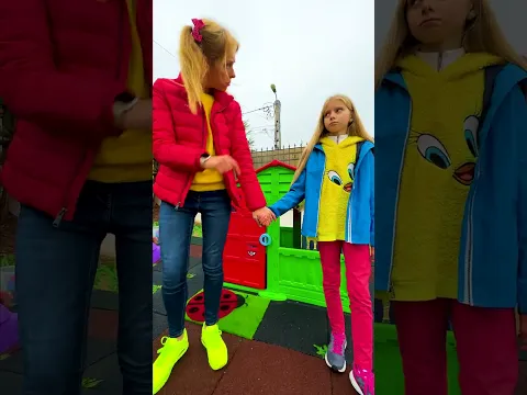 👍🏻 Mami, afară plouă! 🤩 Who is more fun in the amusement park 🎠 #shorts