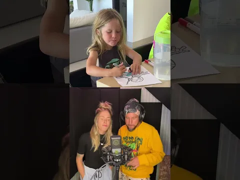 Our lil guy Romeo might be on to something here, what do ya think? 👀🎶  #shorts #walkofftheearth