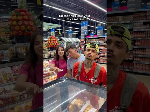 Se eu não sou feliz, ninguém é😂