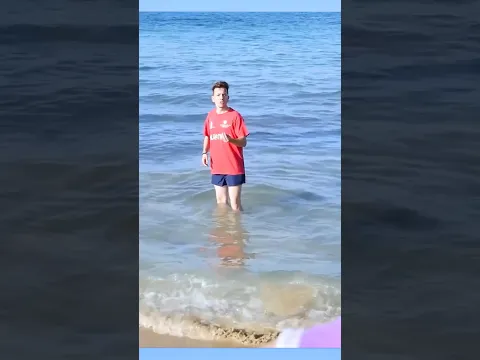 QUANDO SEI A MARE MA TUA MADRE È APPRENSIVA 😅 #danielecondotta #comedy