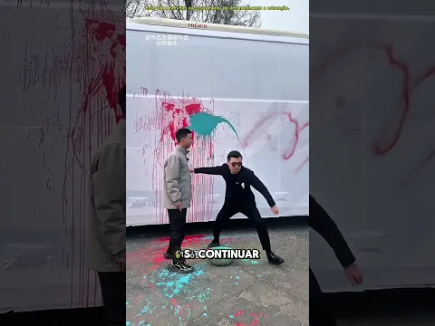🎨🚌 O Ônibus da Escola Virou uma Galeria de Arte! #shorts