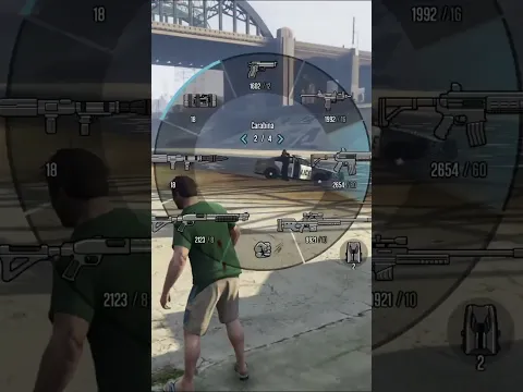 GTA V - Michael se baja del camión y revienta una patrulla