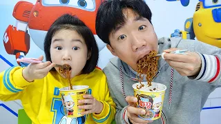 boram dan pororo jajangmyeon di taman bermain dalam ruangan