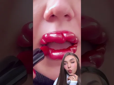 Lipstick that plumps up your lips 👀😮😯!! #ytshorts #trending #viralvideo #shortvideo