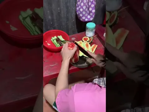 Vỏ dưa hấu xào tôm sông nha anh chị 😂😂