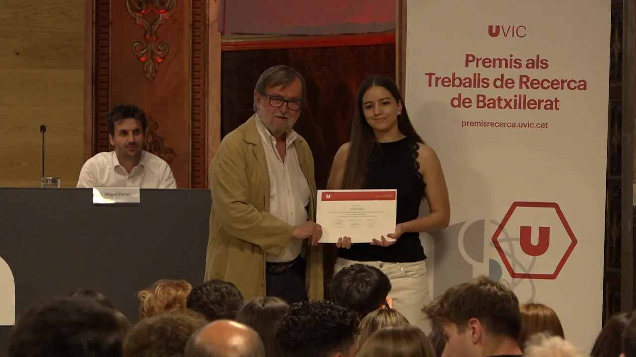 Els Premis Recerca UVic reconeixen 40 treballs de recerca d’estudiants de batxillerat