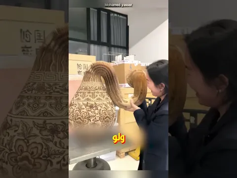 لوحة فنية مصنوعة من الورق في دبي🖼️
