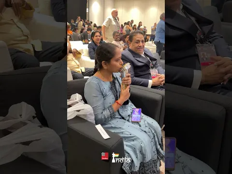 Gukesh’s Mother Kisses the Trophy 🥹♥️ #gukesh #chess