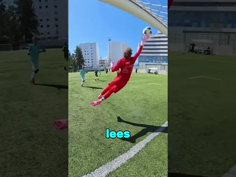 ¿Por qué estos guantes son obligatorios en el fútbol profesional? 🧤