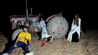 Haunted tractor in Village - आज तो सच मे भूत दिख गया 😭 Horror Stories | Bootiya Kahaani Part - 1
