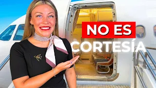 Por qué las AZAFATAS te MIRAN cuando SUBES al AVIÓN