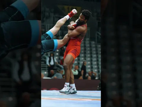 Things got heated between Frank Chamizo 🇮🇹 and Dzhabrail Gadzhiev 🇦🇿