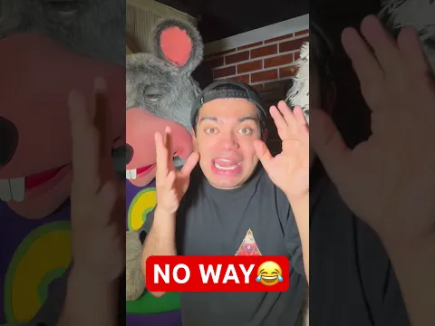 CHUCK E CHEESE BITES ARCADE CRANIACS 😭💔#shorts