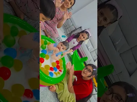 البيبي مع هيلين وهيفي بالمسبح