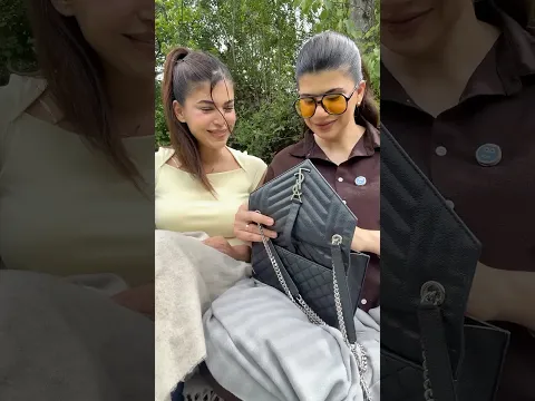 بدنا نفتّش بجزدان بعض أنا وصارة 👀😂