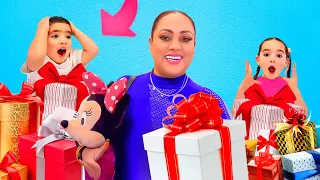 LE COMPRÉ MUCHOS REGALOS DE NAVIDAD A MIS NIETOS