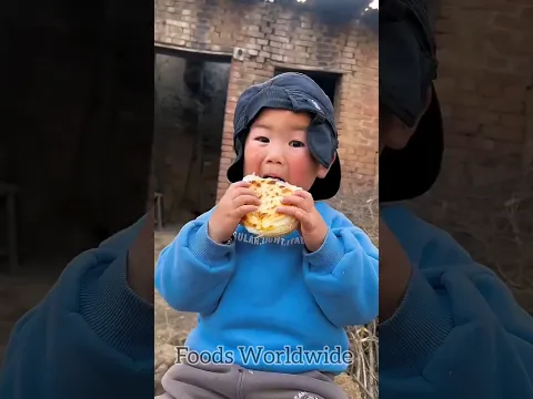 cute alone boy cooking burger 🍔😋 - Foods Worldwide #shorts #food