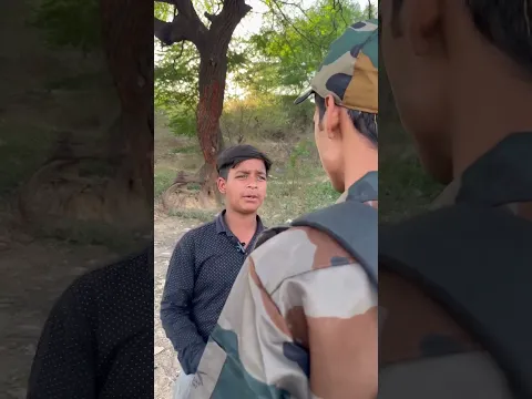 एक बच्चा ट्रेन की पटरी 🚝 के बीच में बैठे बैठे गेम खेल रहा 😱🥺||motivation|| #shorts#youtubeshorts