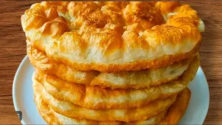 دقيق + ماء مغلي فقط انا لا تعب من طهيها ! انت لم تر  مثلها من قبل من اروع الوصفات !