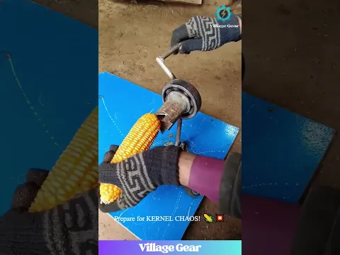 INSANE Gadget STRIPS Corn CLEAN in Seconds! 🤯 You NEED This! #corn #gadget #satisfying #viral