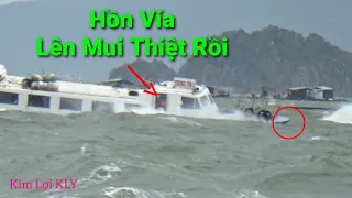 Tàu Cao Tốc Gặp Bão Ai Trên Tàu Cũng Điều Sợ