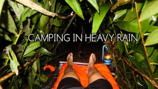 BERKEMAH SENDIRI~BERKEMAH DI SAAT HUJAN DERAS~BERSANTAI DAN TIDUR DENGAN SUARA HUJAN DERAS~ASMR