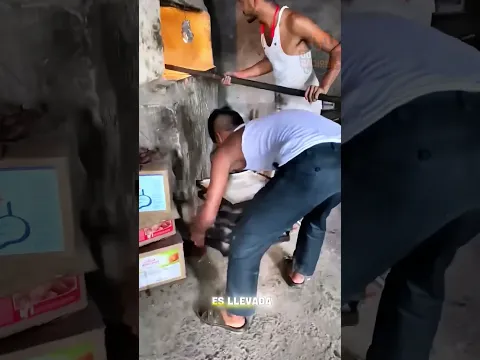 como se hacen los pasteles en la india😂 #viral #india #comida #humor