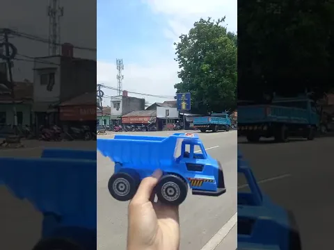 WOW..!! DUMPTRUK DAN BIS LANI SEDANG MELINTAS, Wadidaw... Keren