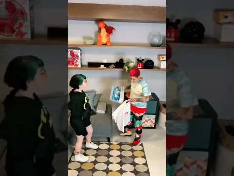 Cuando piensas que eres alto // Estoy siguiéndolos en mi(ig:aliizquierdo_) corre!!
