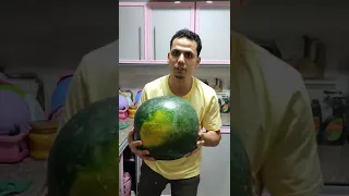 لما تجيب بطيخه وتطلع حمرا ولا قرعه 🤣🤣🍉🍉🍉🍉