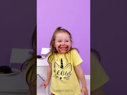 MY DAUGHTER RUBS CHOCOLATE ON MY CLOTH 😭 || #SHORTS