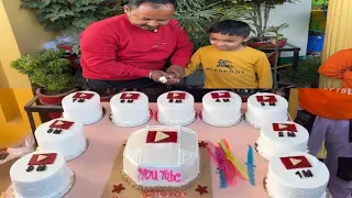 आखिर क्यों काटे 10 केक एक साथ 🎂🎂🙏🙏