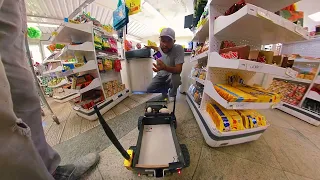 Comprando farinha láctea com carrinho black