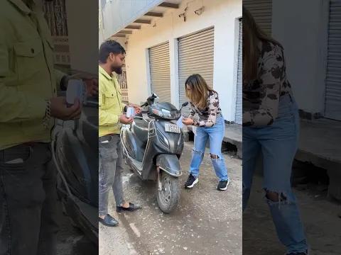 नकली नंबर प्लेट लगाकर लड़की ने की चोरी 😱||
