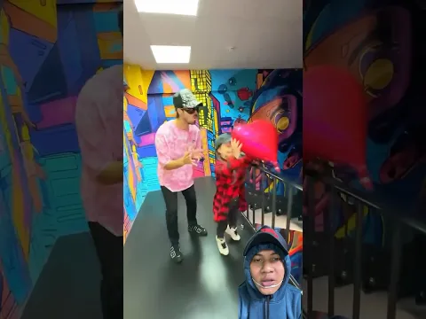 Ayo jatohin balonya nak