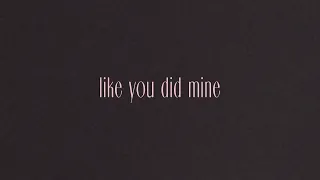 Kelly Clarkson - mine (Official Lyric Video)