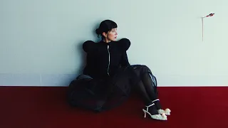 Daniela Andrade - i see red (Official Video)