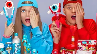 Desafío de alimentos de color azul vs rojo! ASMR Mukbang de MARI ZD Español