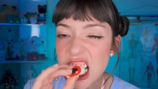 ASMR EYE CLEANING 