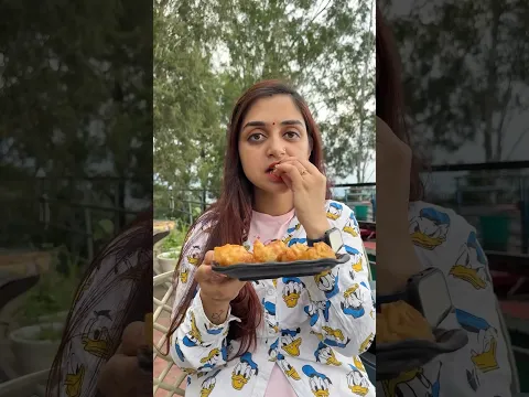 Shaitaan 👹 Fried Momos 🥟 kha gaya 😨 #shorts #trendingshorts #comedy #food #meghachaube