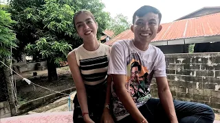 ຢຽ້ມບ້ານຈິມມີສິດທິພົນ//เยี้ยมบ้านจิมมื่สิทธิพล Dong Una