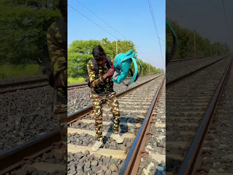 एक फौजी ने ट्रेन 🚝 के यात्रियों को बचाया अपनी जान पर खेल कर 🇮🇳🙏||#short#youtuebshort#trending#viral