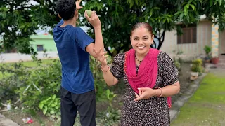 अख़िर कौन सी टेक्निक से आम तोड़ा 🥰