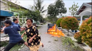 BENTORKU DI BAKAR IBUKU KARNA ULAHKU ! 😢🤯🤣🔥