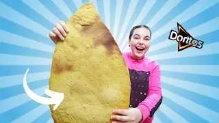 صنعت اكبر قطعة دوريتوس في العالم ! 😱