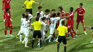تدخلات عنيفه من لاعب الامارات كادت تخرج المباراة عن اطارها الرياضي