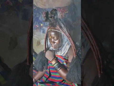 Smoke Bath 💨 #adaptation #clean #body #nowater #himba #namibia