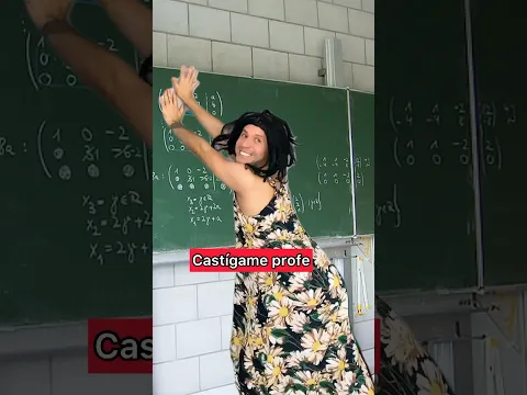 Cuando tu hija se porta mal en la escuela y tienes que hablar con su profesor.